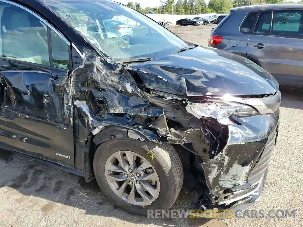 9 Photograph of a damaged car 5TDYSKFC9MS005971 TOYOTA SIENNA 2021