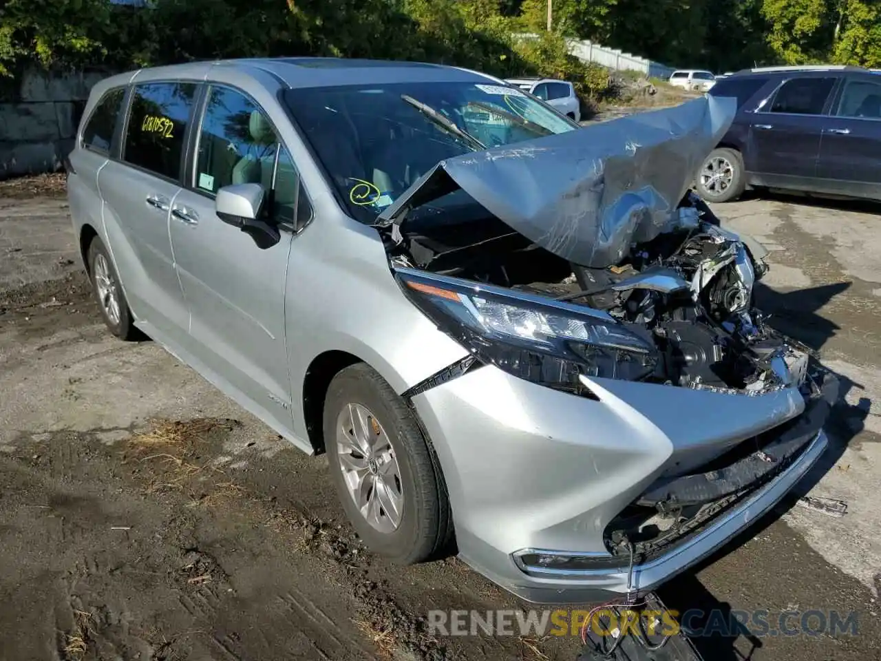 1 Photograph of a damaged car 5TDYSKFC9MS012158 TOYOTA SIENNA 2021