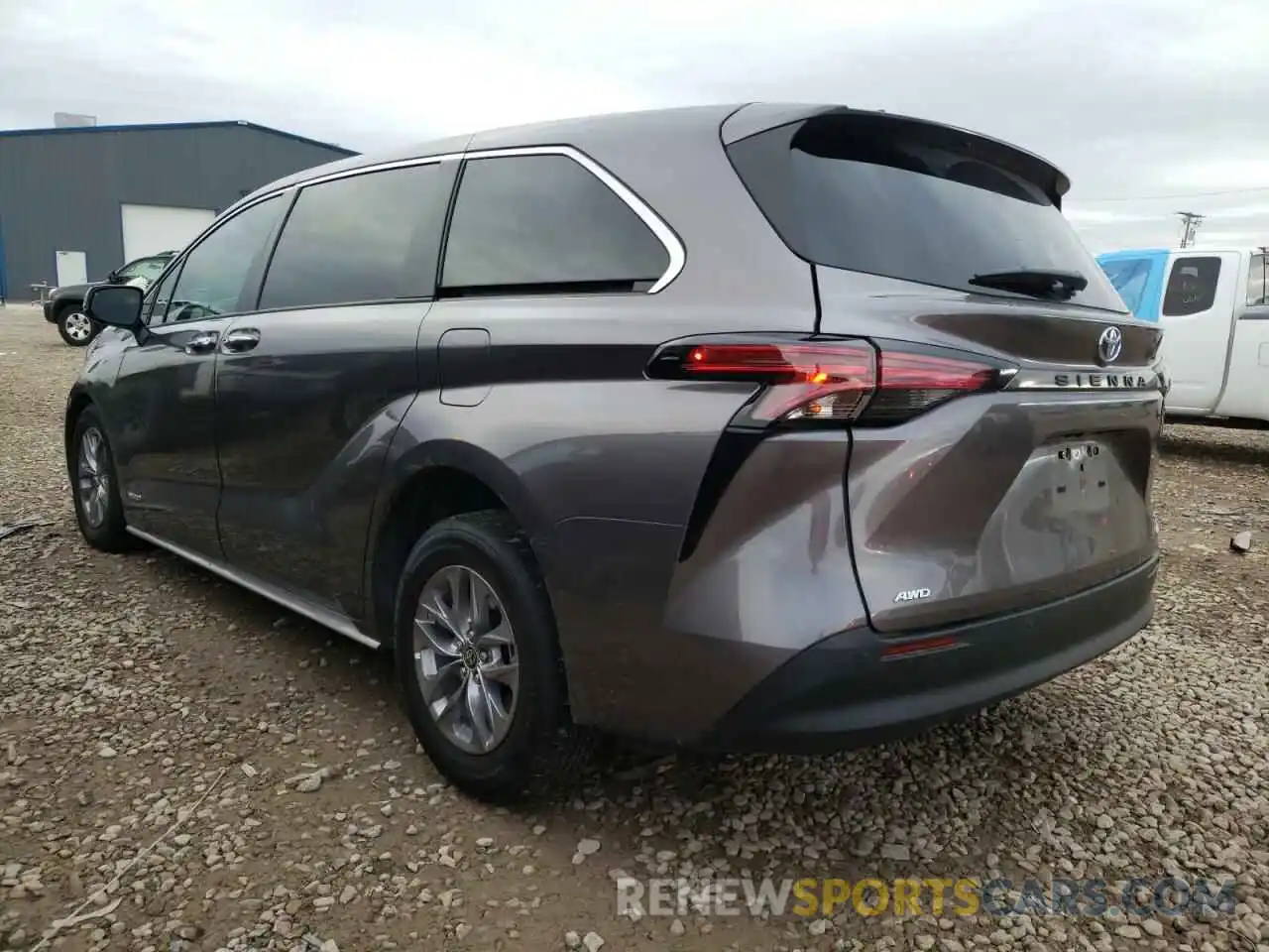 3 Photograph of a damaged car 5TDYSKFC9MS024231 TOYOTA SIENNA 2021