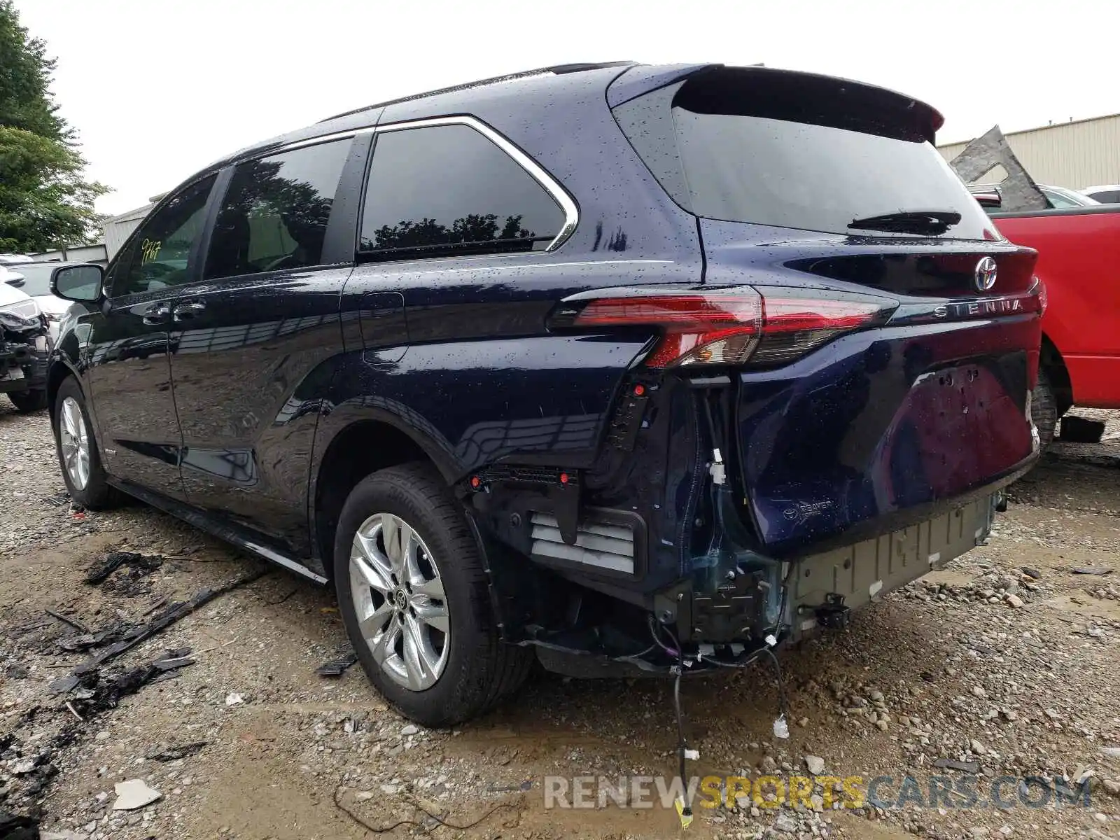 3 Photograph of a damaged car 5TDZRKEC1MS005917 TOYOTA SIENNA 2021