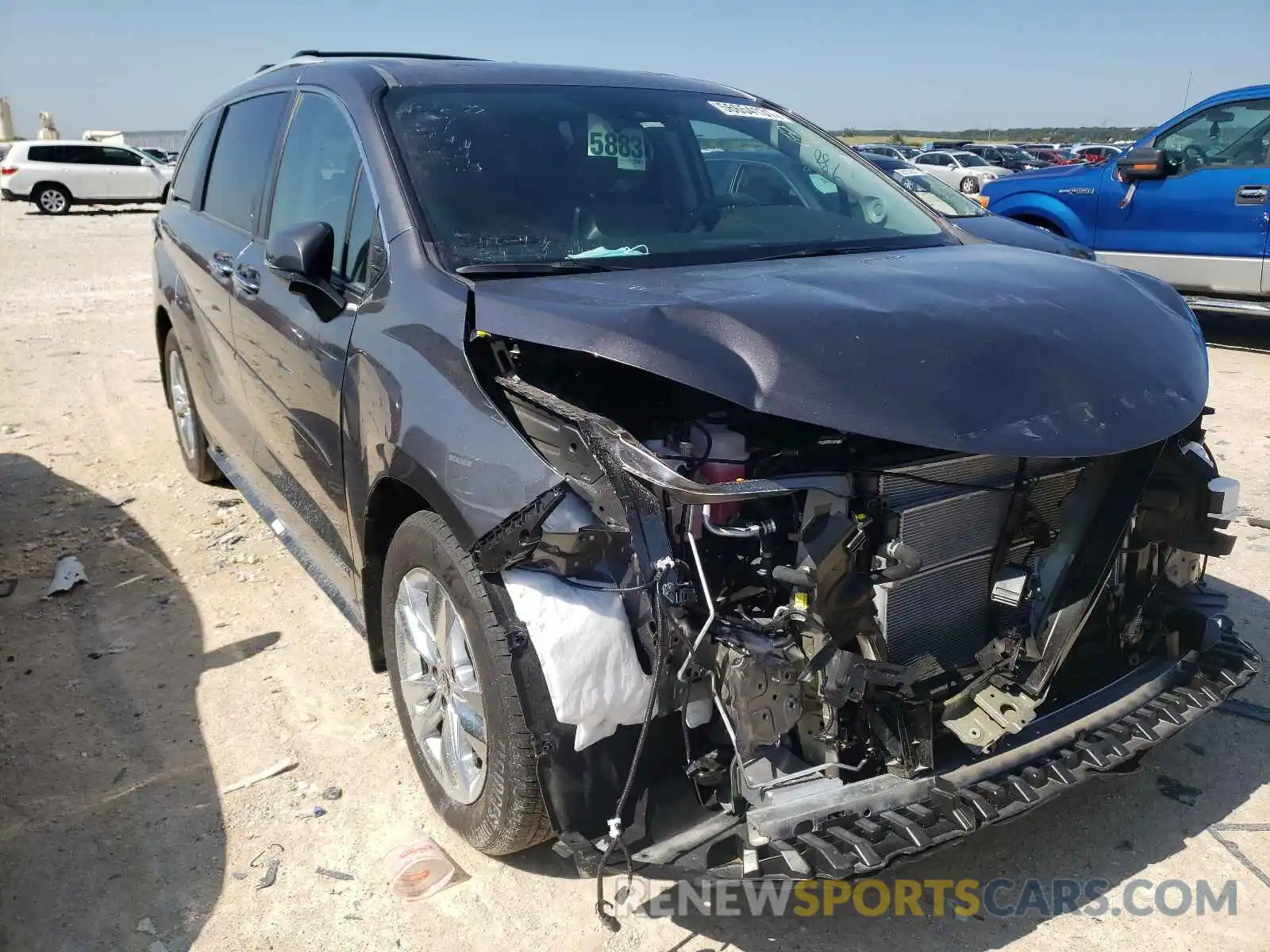 1 Photograph of a damaged car 5TDZRKEC1MS052980 TOYOTA SIENNA 2021