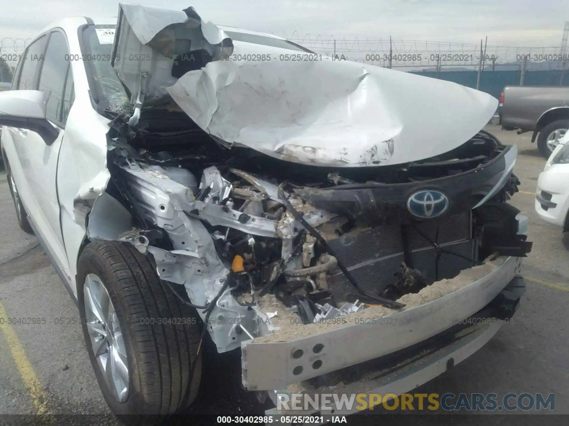 6 Photograph of a damaged car 5TDZRKEC2MS008552 TOYOTA SIENNA 2021