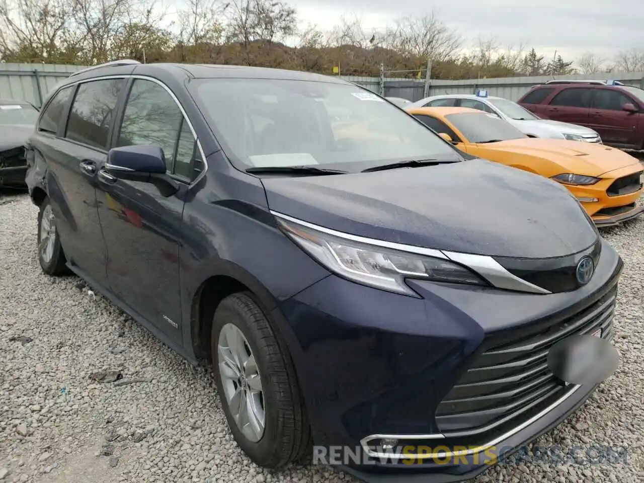 1 Photograph of a damaged car 5TDZRKEC2MS009894 TOYOTA SIENNA 2021