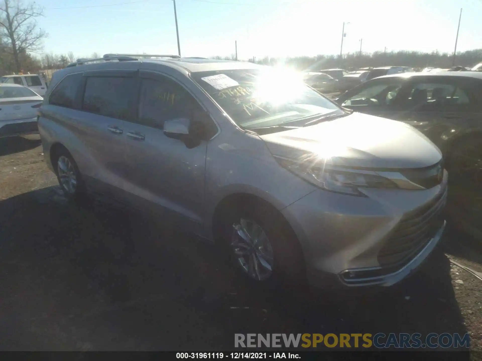 1 Photograph of a damaged car 5TDZRKEC2MS012018 TOYOTA SIENNA 2021