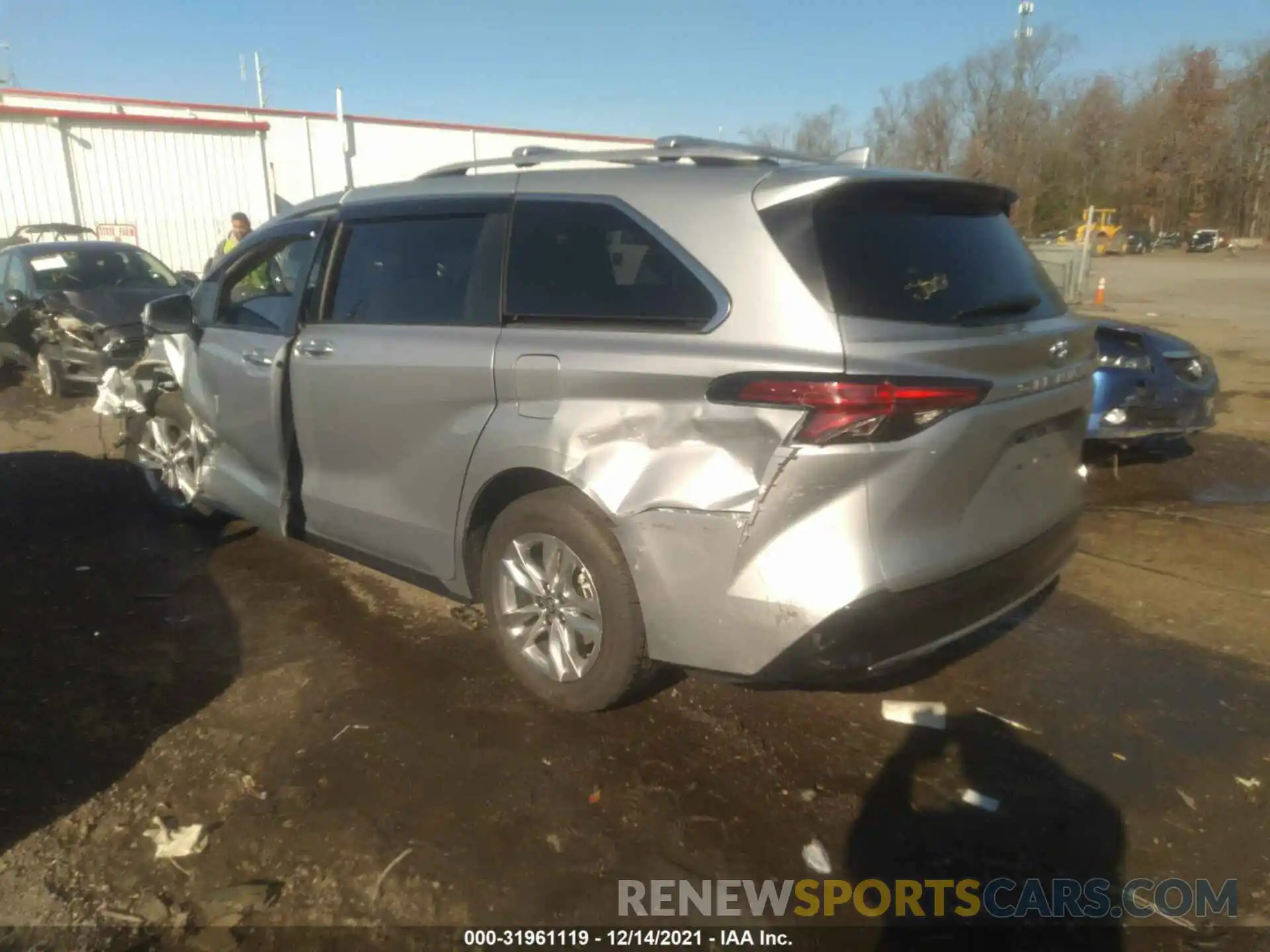 3 Фотография поврежденного автомобиля 5TDZRKEC2MS012018 TOYOTA SIENNA 2021