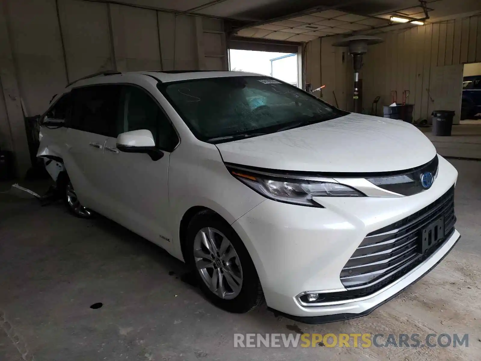 1 Photograph of a damaged car 5TDZRKEC4MS062015 TOYOTA SIENNA 2021