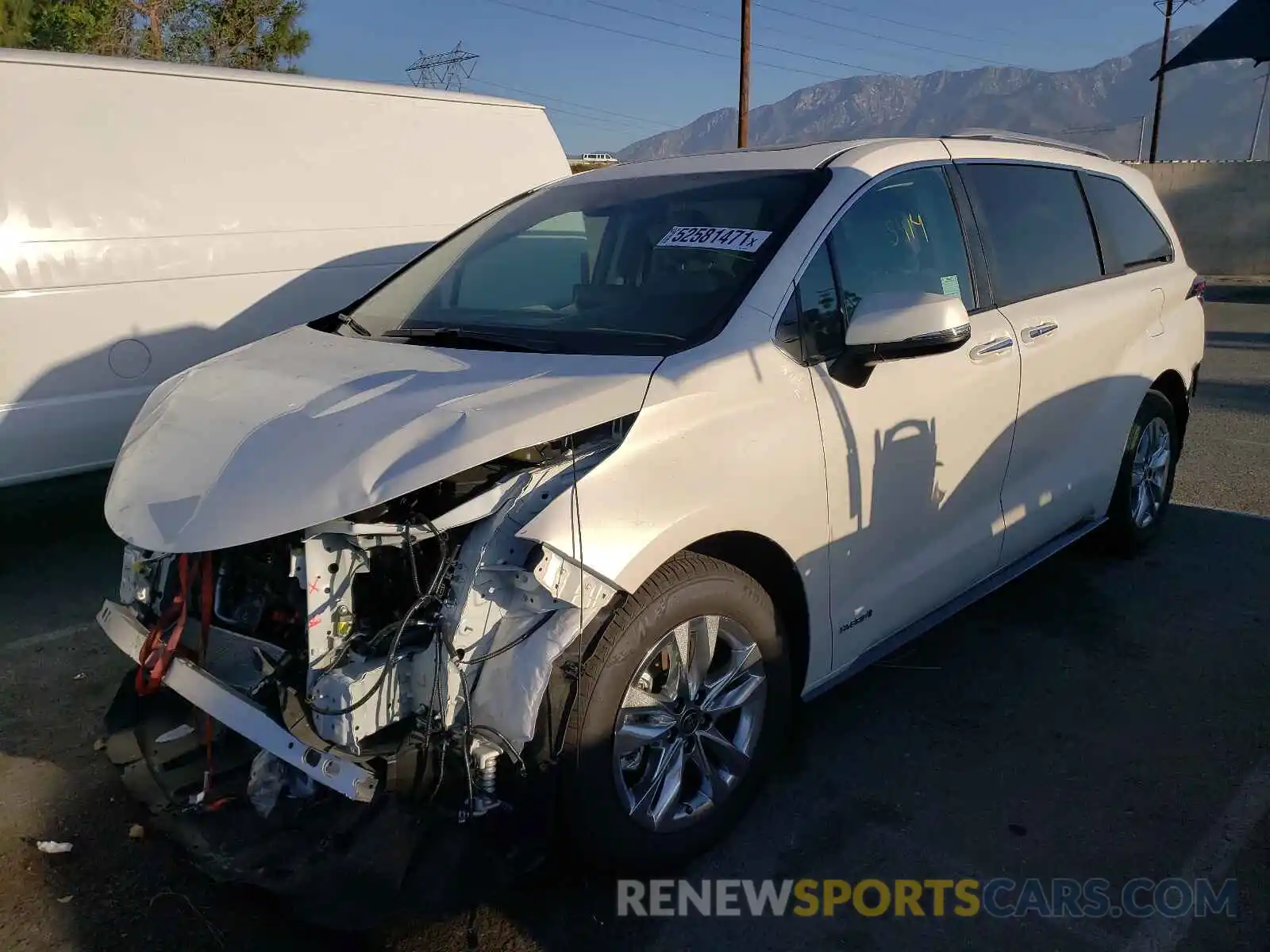 2 Photograph of a damaged car 5TDZRKEC8MS030359 TOYOTA SIENNA 2021