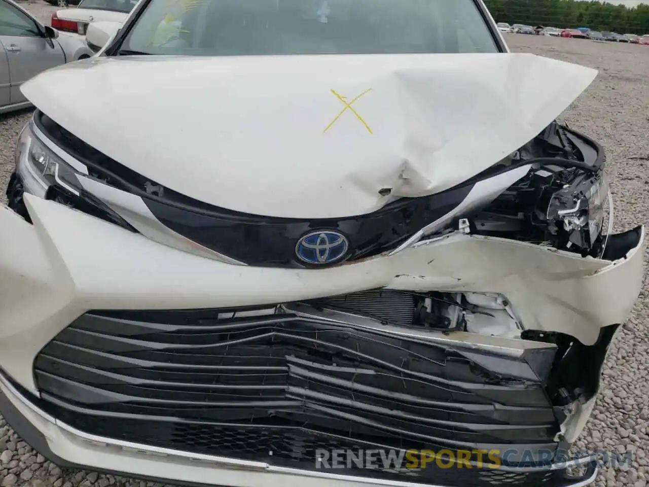 7 Photograph of a damaged car 5TDZRKEC8MS033987 TOYOTA SIENNA 2021