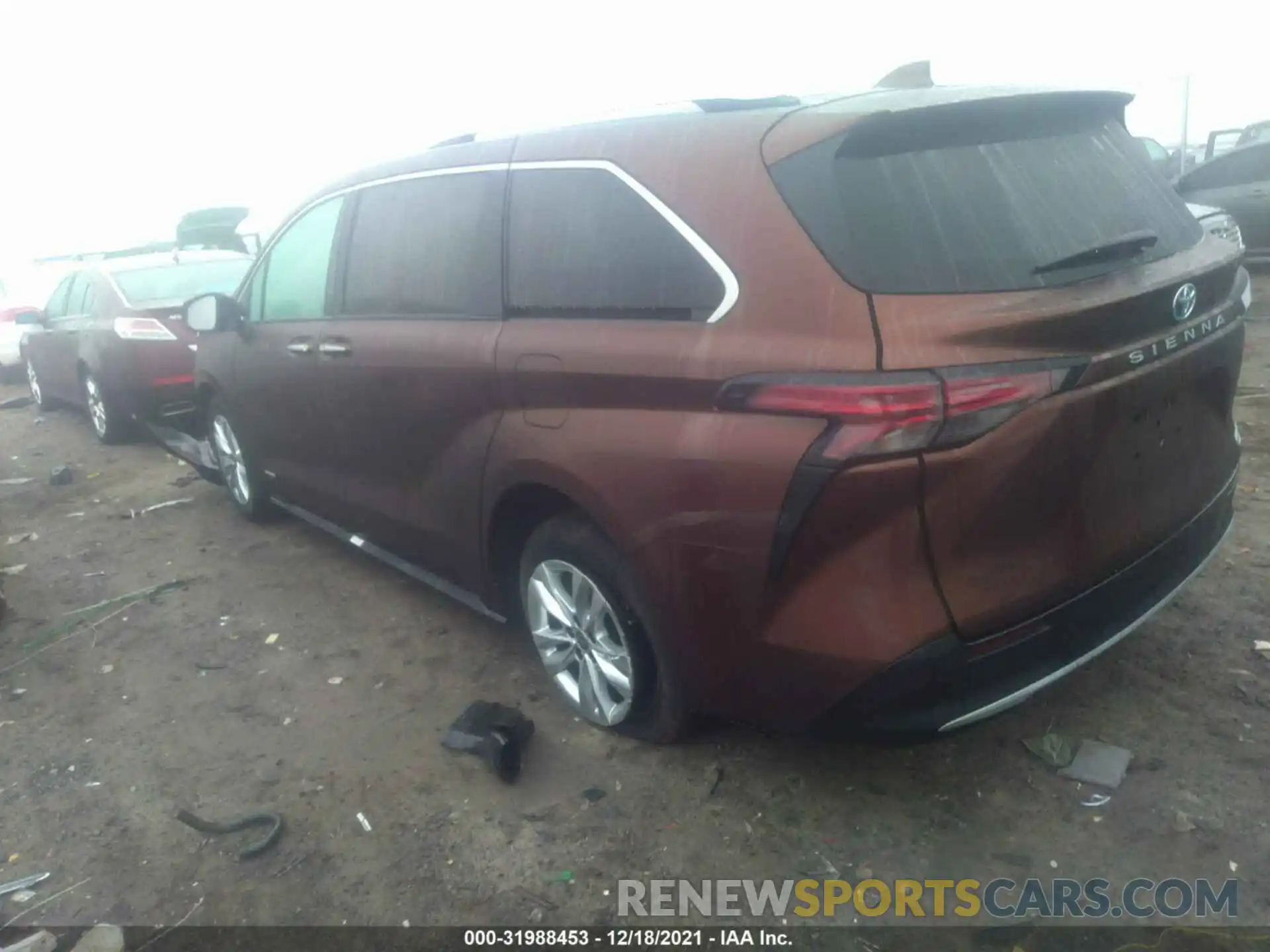 3 Photograph of a damaged car 5TDZRKEC8MS070649 TOYOTA SIENNA 2021