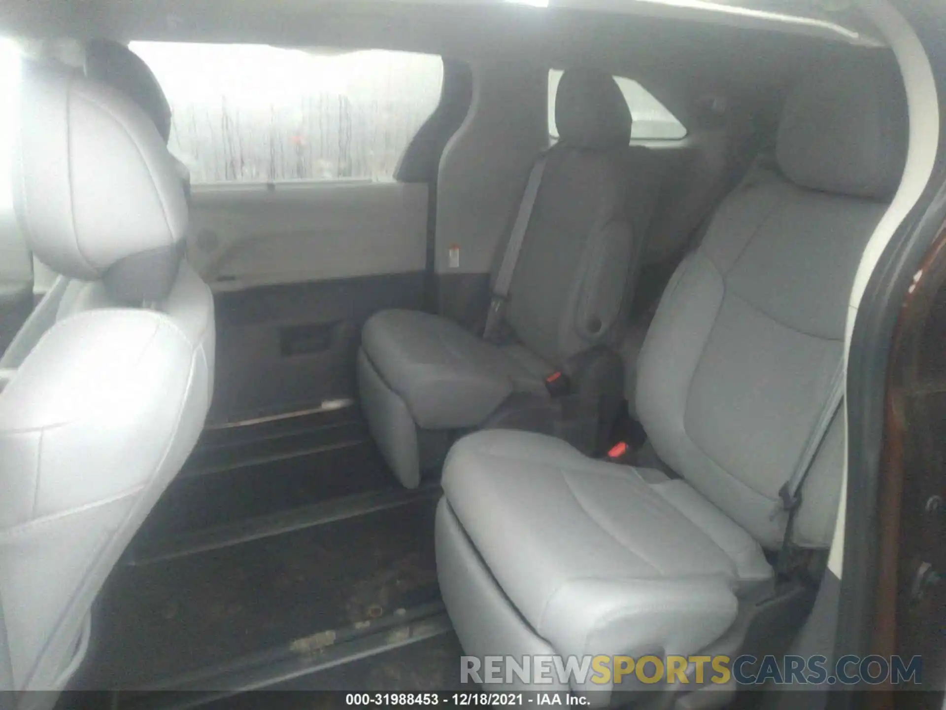 8 Фотография поврежденного автомобиля 5TDZRKEC8MS070649 TOYOTA SIENNA 2021