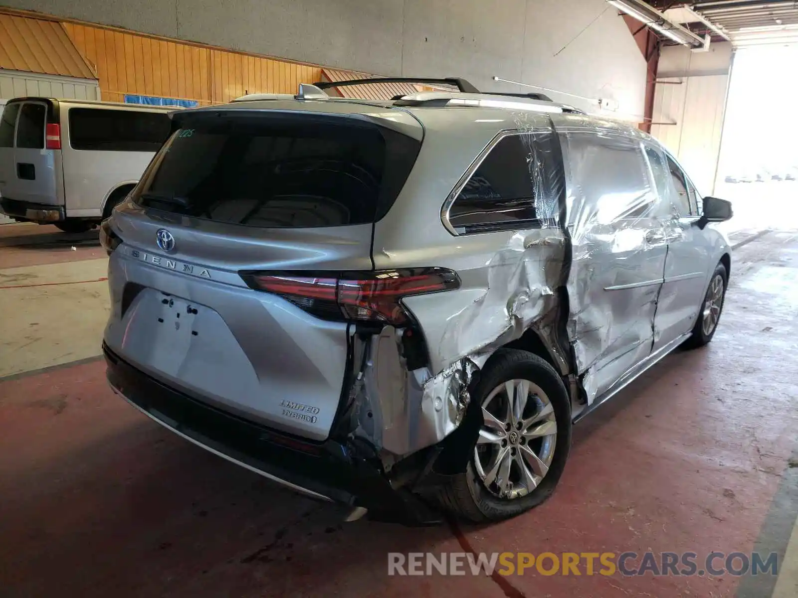 4 Фотография поврежденного автомобиля 5TDZRKEC9MS017684 TOYOTA SIENNA 2021