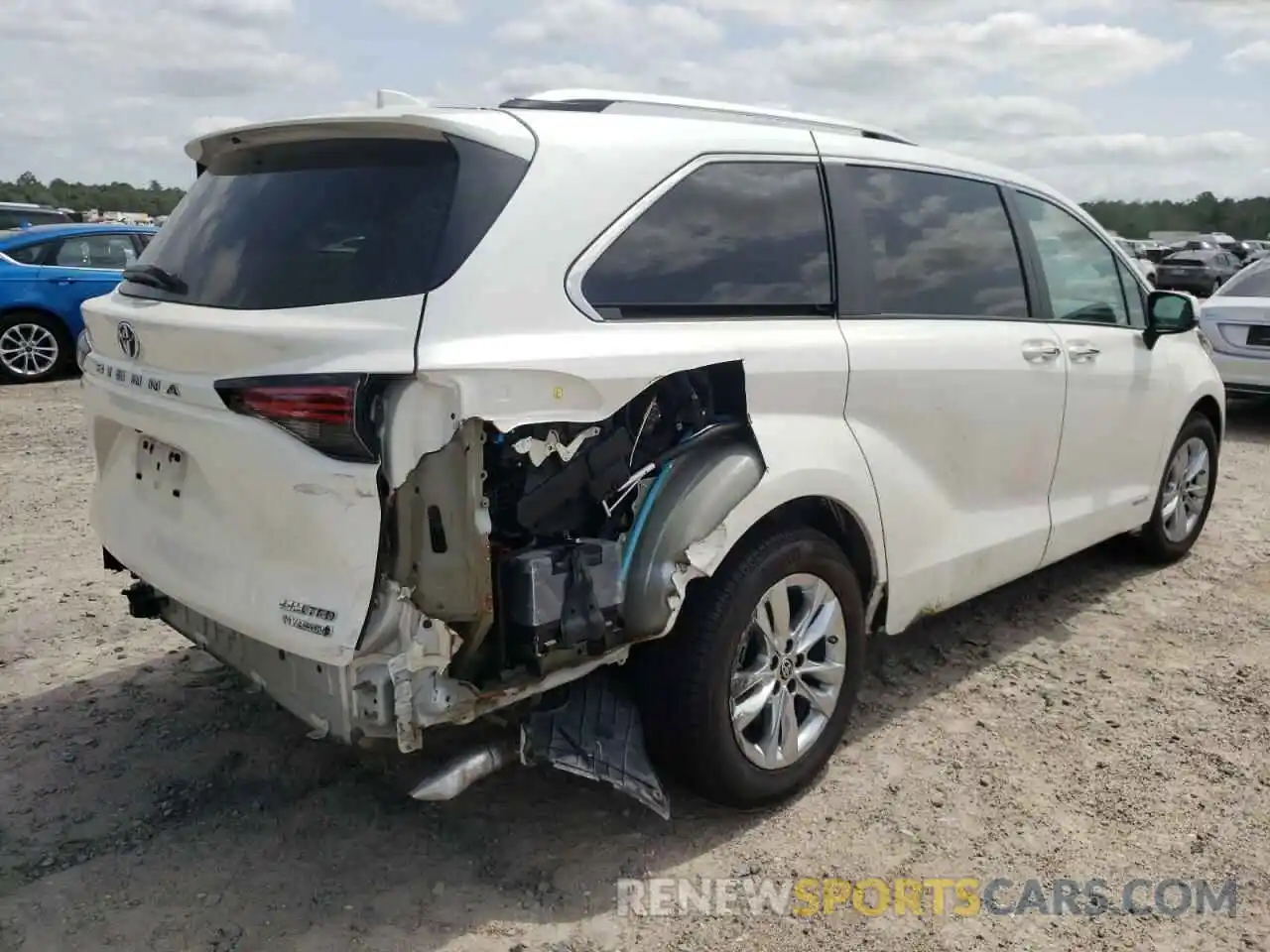 4 Photograph of a damaged car 5TDZRKEC9MS018494 TOYOTA SIENNA 2021