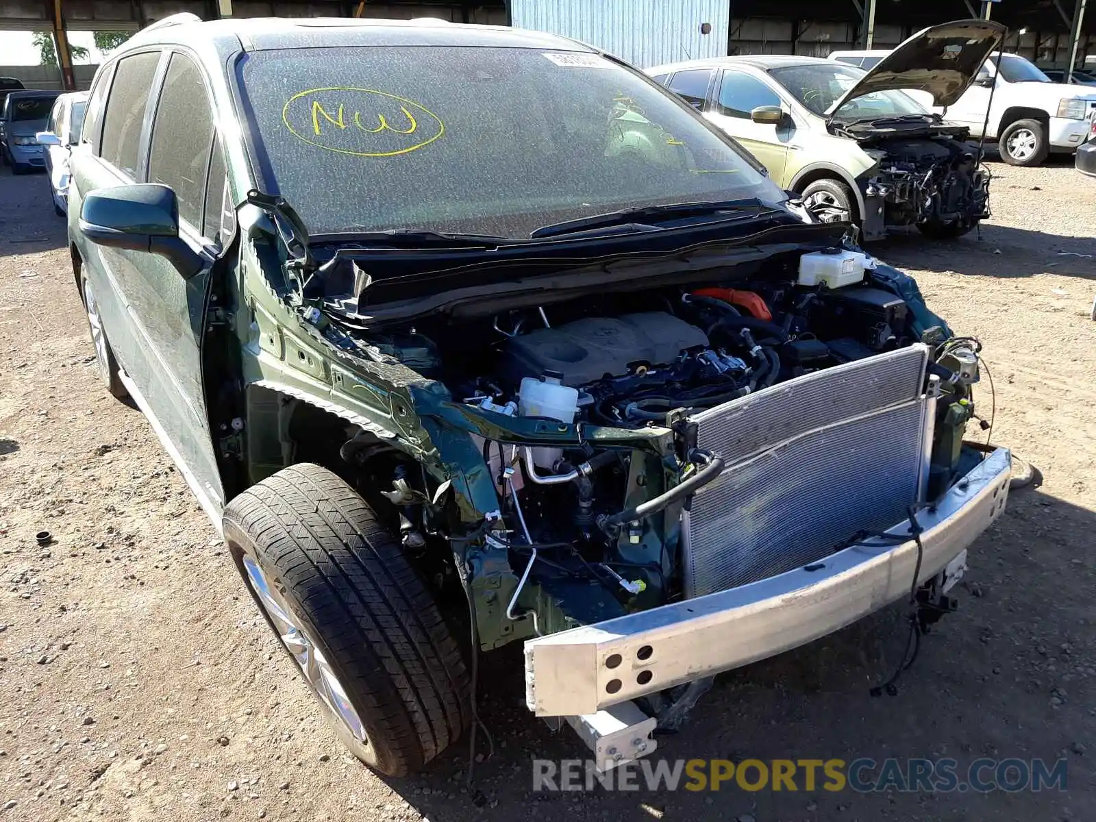 1 Photograph of a damaged car 5TDZSKFC0MS002901 TOYOTA SIENNA 2021