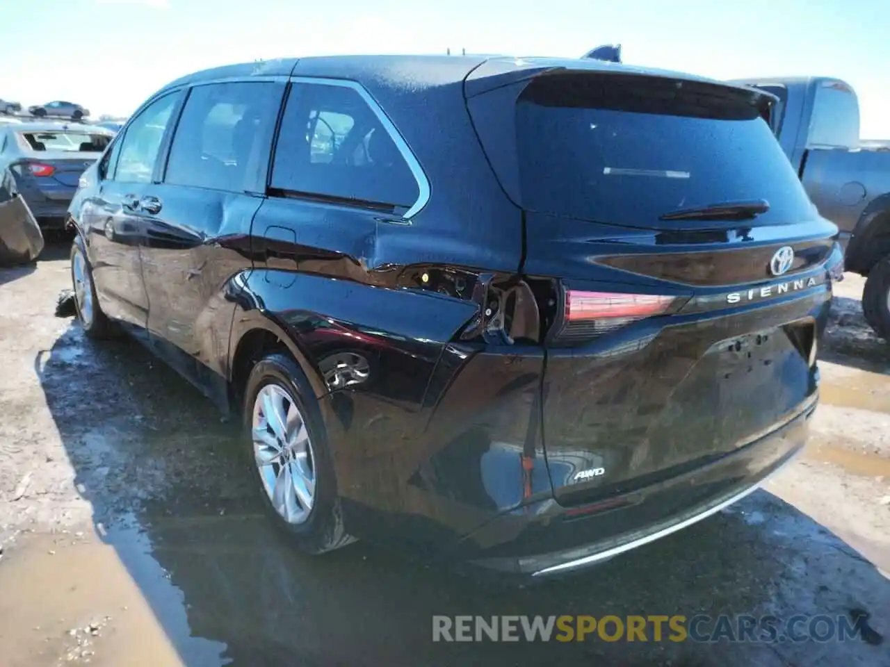 3 Photograph of a damaged car 5TDZSKFC2MS033812 TOYOTA SIENNA 2021