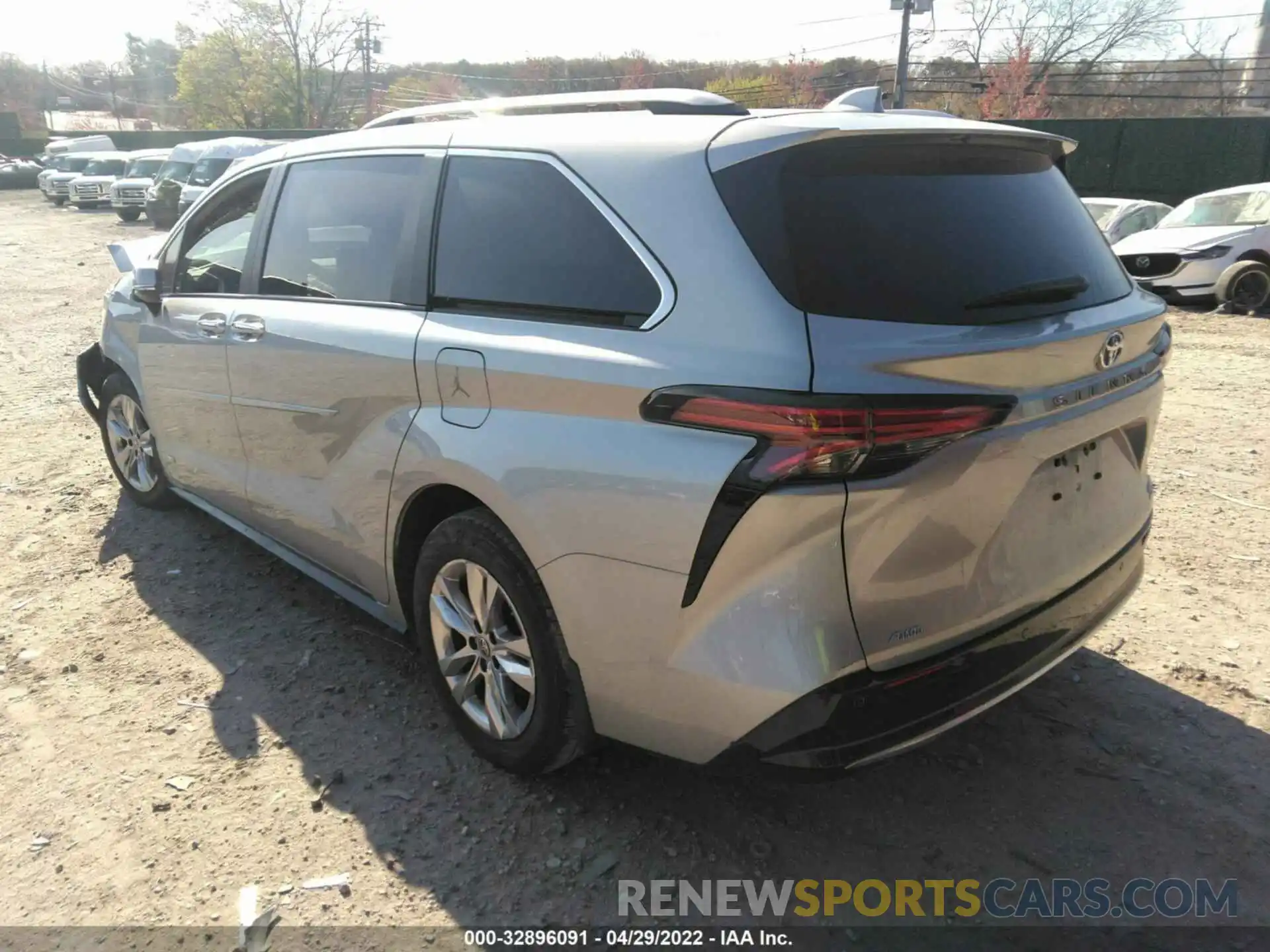 3 Photograph of a damaged car 5TDZSKFC4MS004148 TOYOTA SIENNA 2021