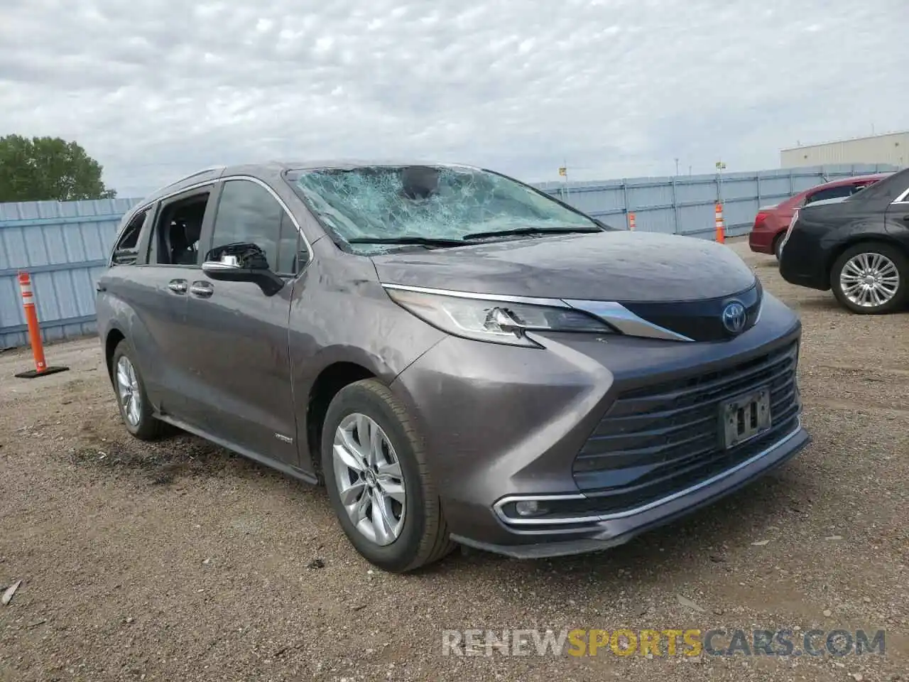 1 Photograph of a damaged car 5TDZSKFC4MS010418 TOYOTA SIENNA 2021