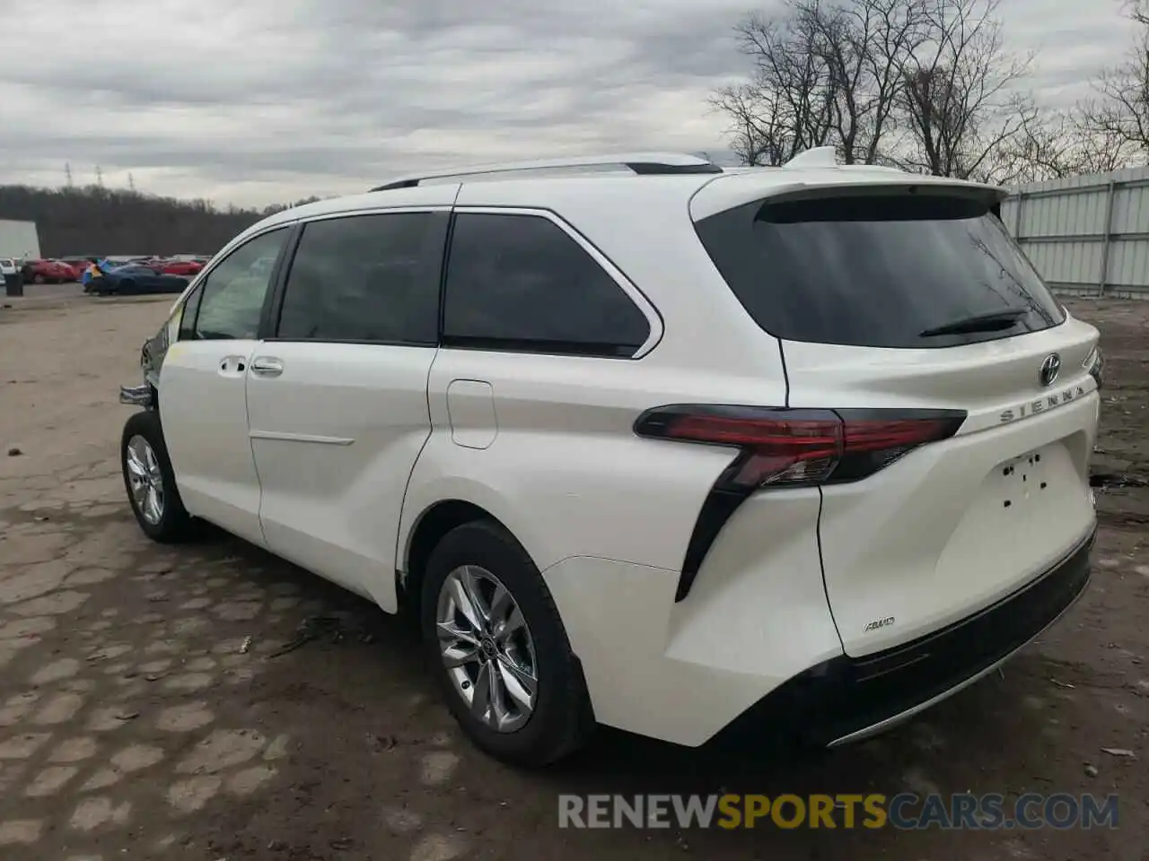 3 Photograph of a damaged car 5TDZSKFC5MS014851 TOYOTA SIENNA 2021