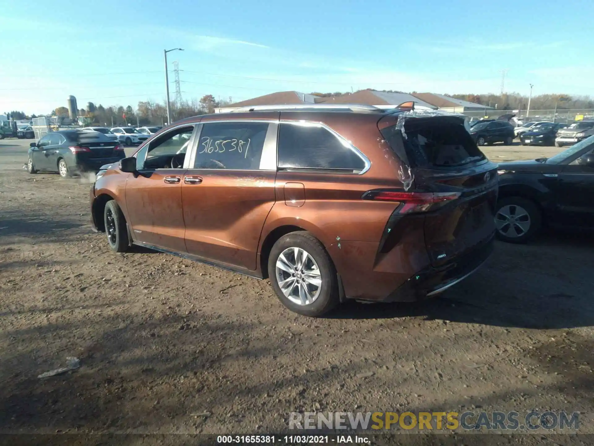 3 Photograph of a damaged car 5TDZSKFC6MS016723 TOYOTA SIENNA 2021