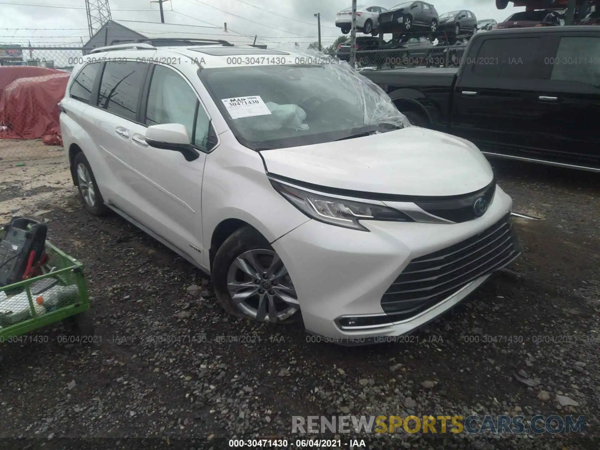 1 Photograph of a damaged car 5TDZSKFCXMS008267 TOYOTA SIENNA 2021