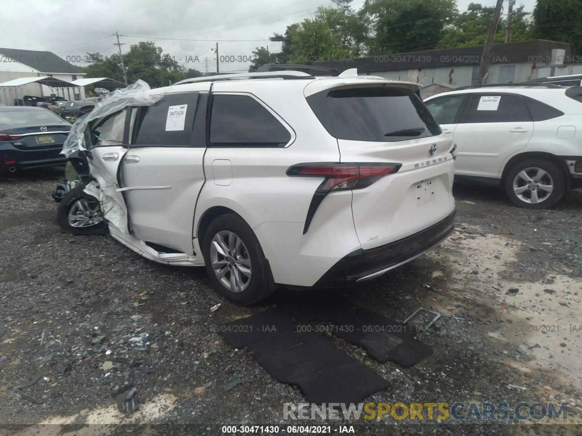 3 Photograph of a damaged car 5TDZSKFCXMS008267 TOYOTA SIENNA 2021