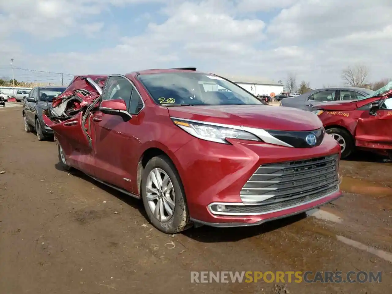 1 Photograph of a damaged car 5TDZSKFCXMS015218 TOYOTA SIENNA 2021