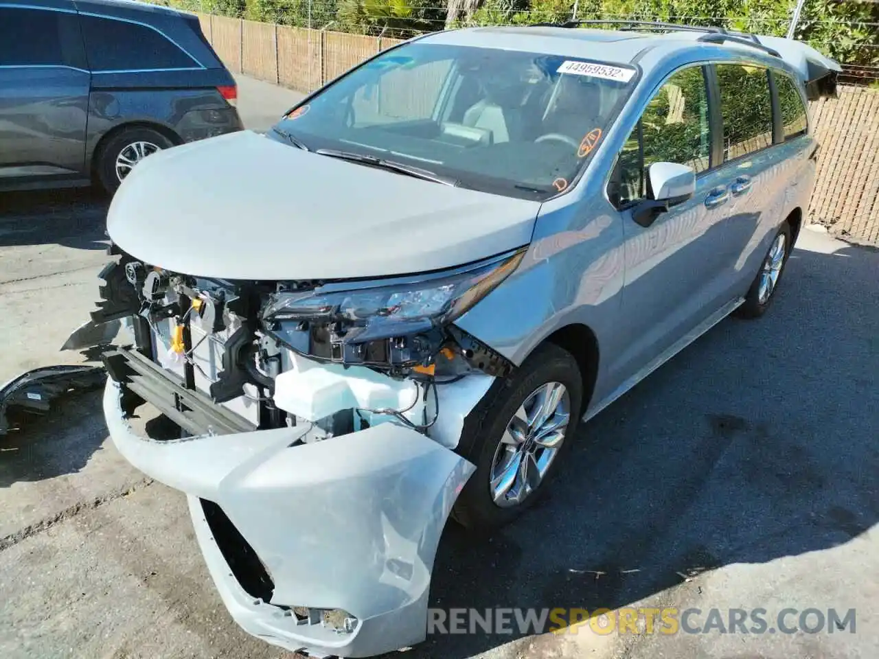 2 Photograph of a damaged car 5TDASKFC8NS050113 TOYOTA SIENNA 2022