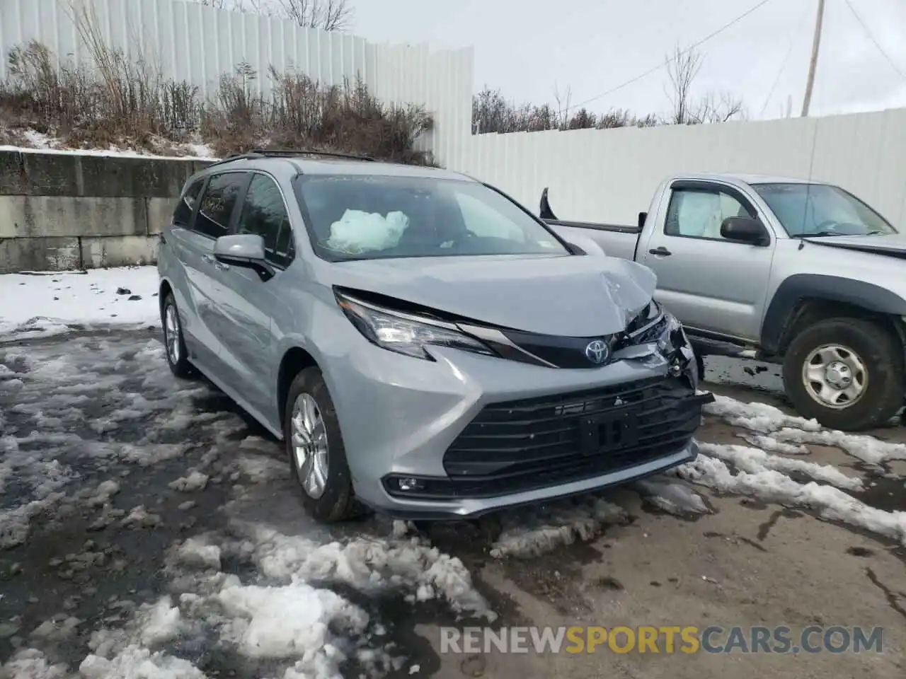 1 Photograph of a damaged car 5TDASKFCXNS043020 TOYOTA SIENNA 2022