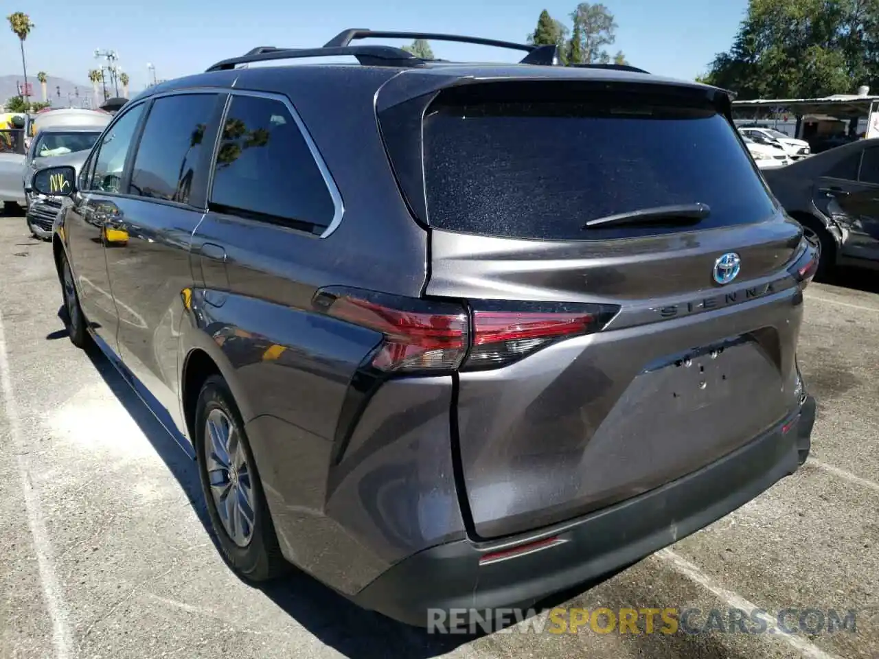 3 Photograph of a damaged car 5TDBRKEC1NS093029 TOYOTA SIENNA 2022