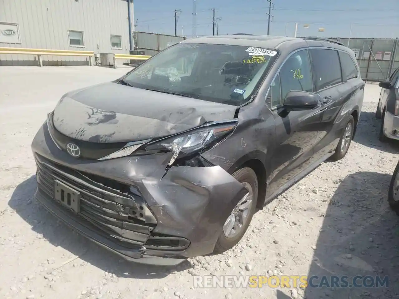 2 Photograph of a damaged car 5TDBRKEC2NS110968 TOYOTA SIENNA 2022