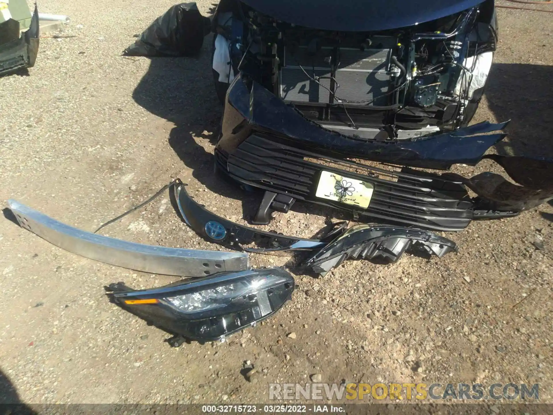 12 Photograph of a damaged car 5TDBRKEC8NS083842 TOYOTA SIENNA 2022