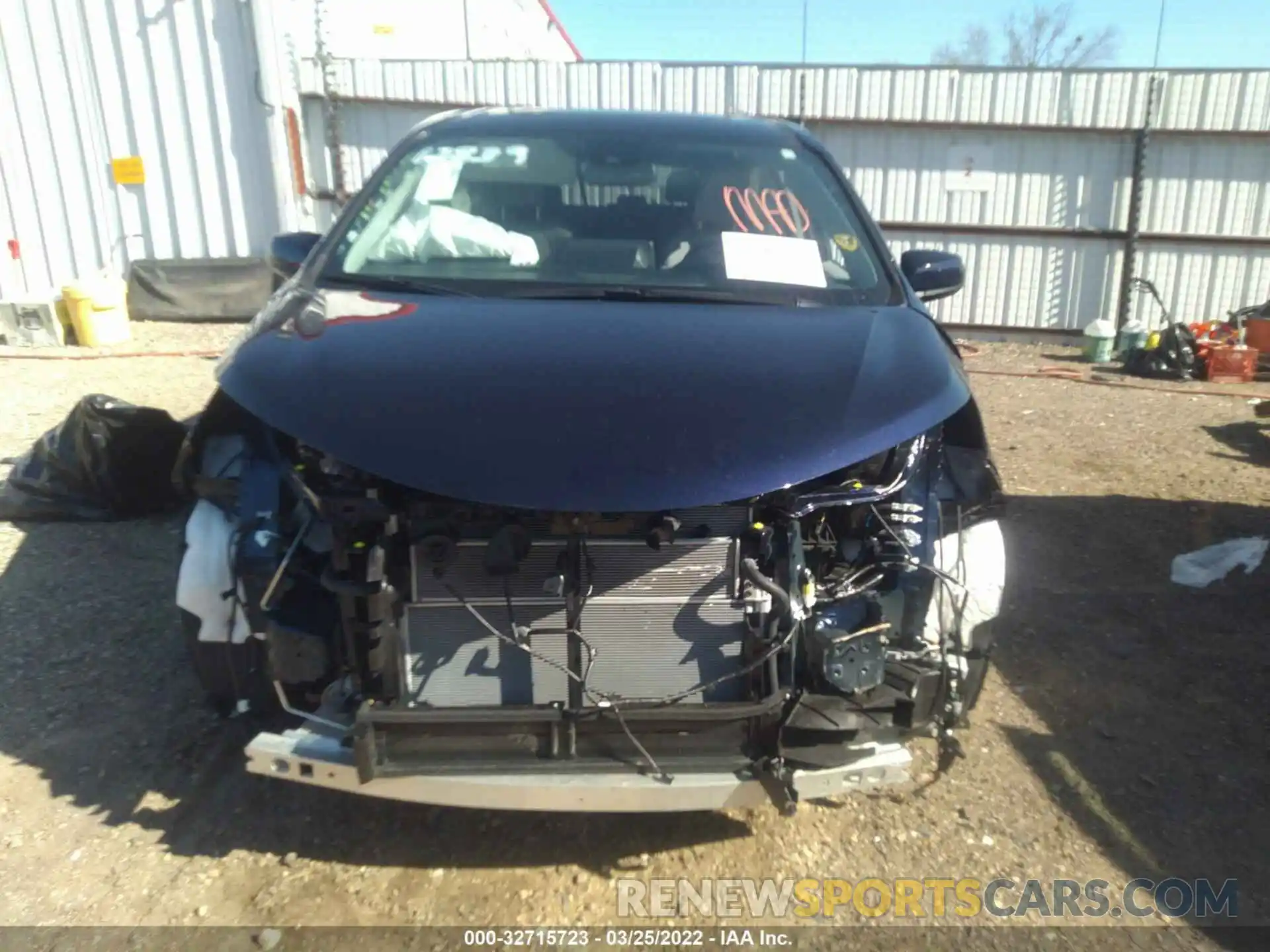 6 Photograph of a damaged car 5TDBRKEC8NS083842 TOYOTA SIENNA 2022