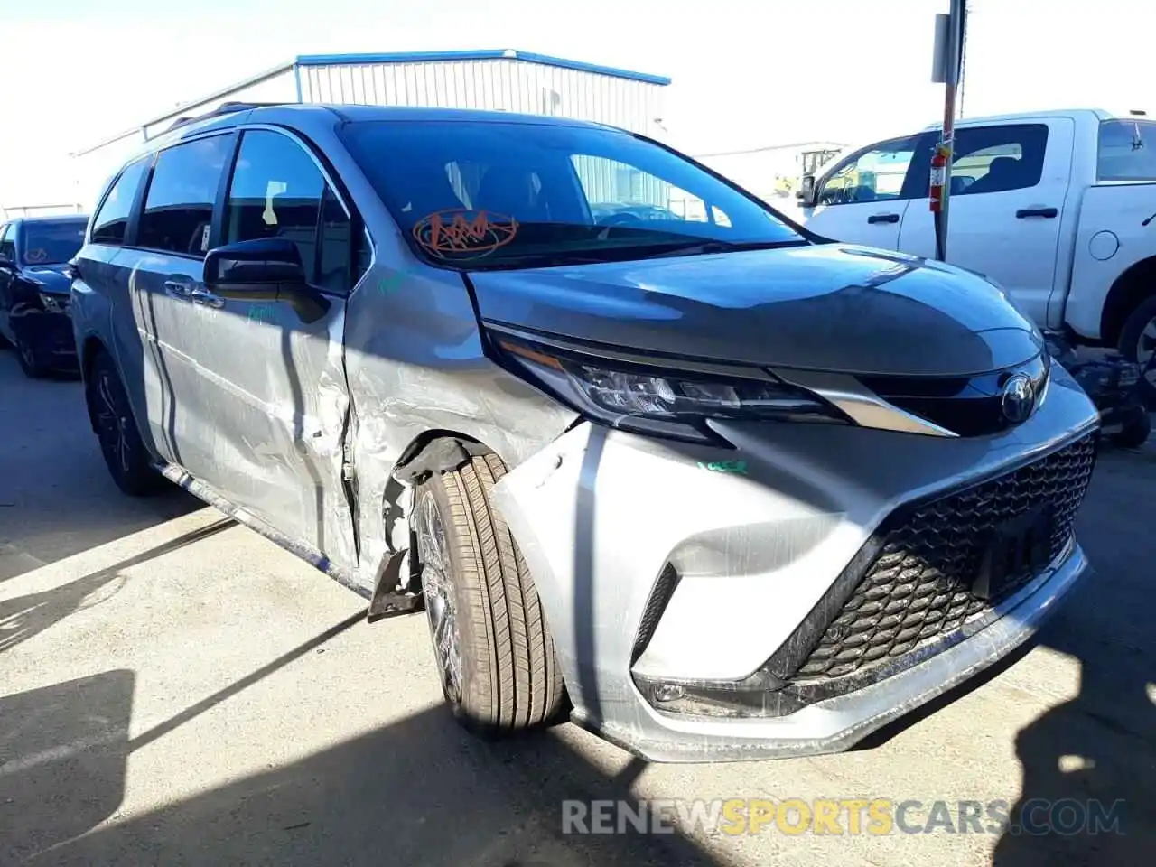 1 Photograph of a damaged car 5TDDRKEC6NS121447 TOYOTA SIENNA 2022