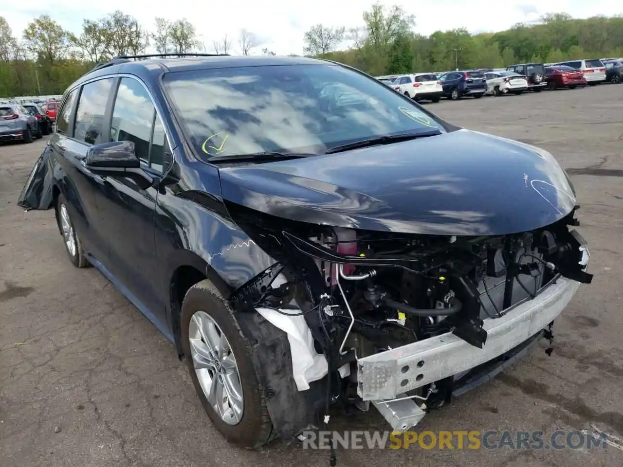 1 Photograph of a damaged car 5TDDSKFC3NS052820 TOYOTA SIENNA 2022