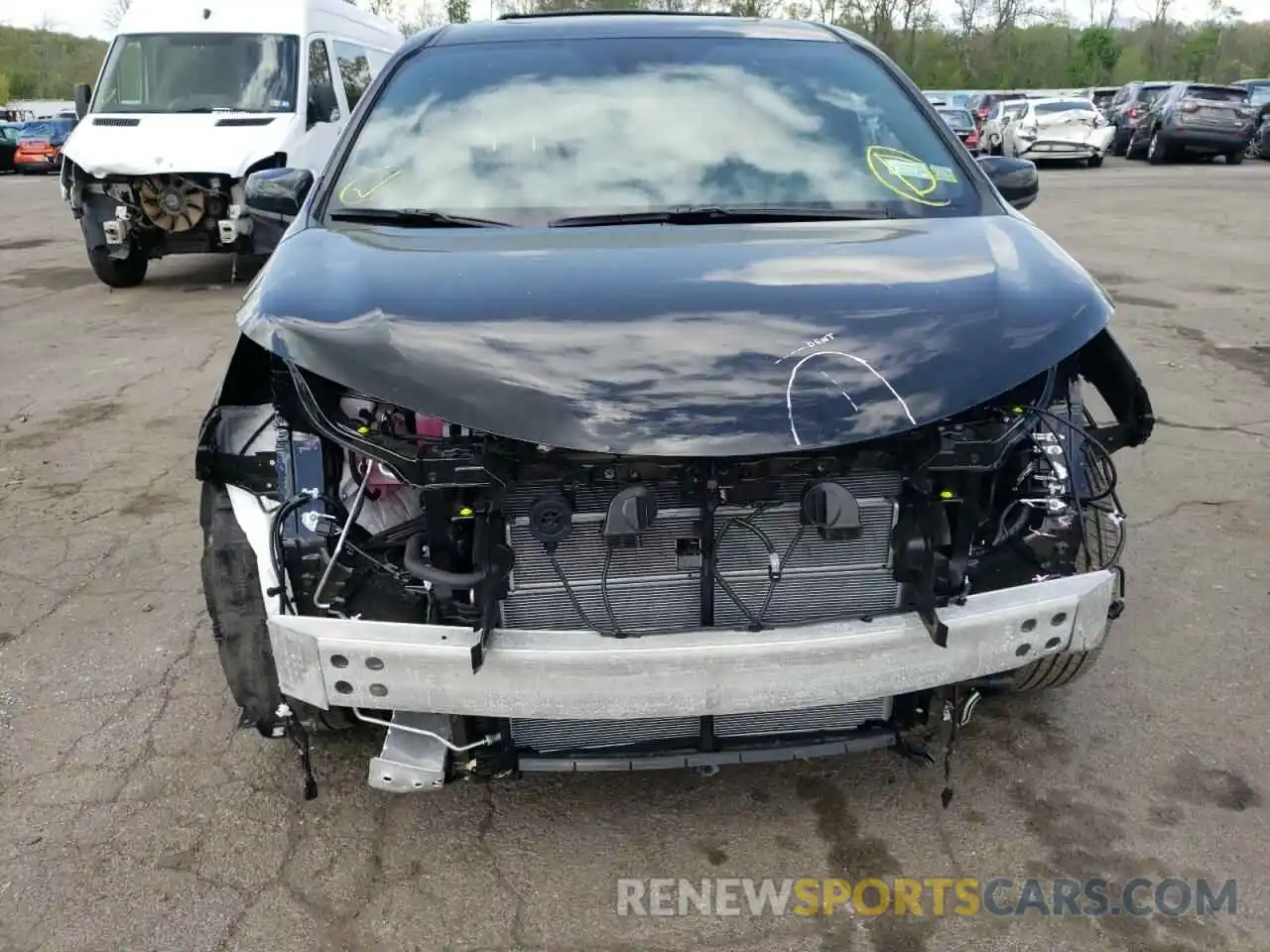 9 Photograph of a damaged car 5TDDSKFC3NS052820 TOYOTA SIENNA 2022