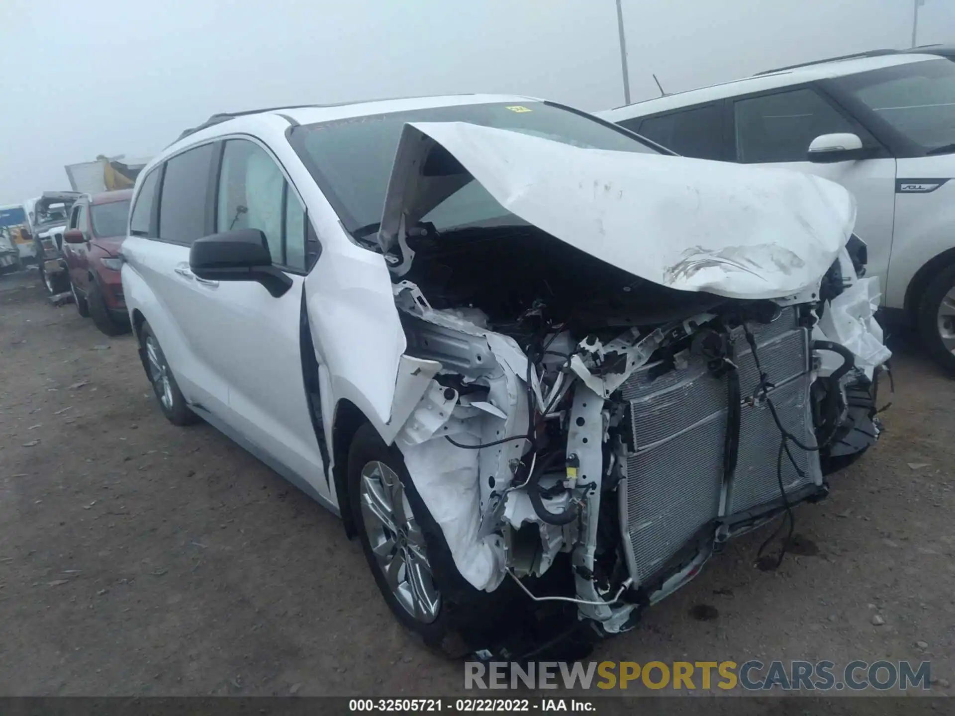 1 Photograph of a damaged car 5TDDSKFC7NS052402 TOYOTA SIENNA 2022