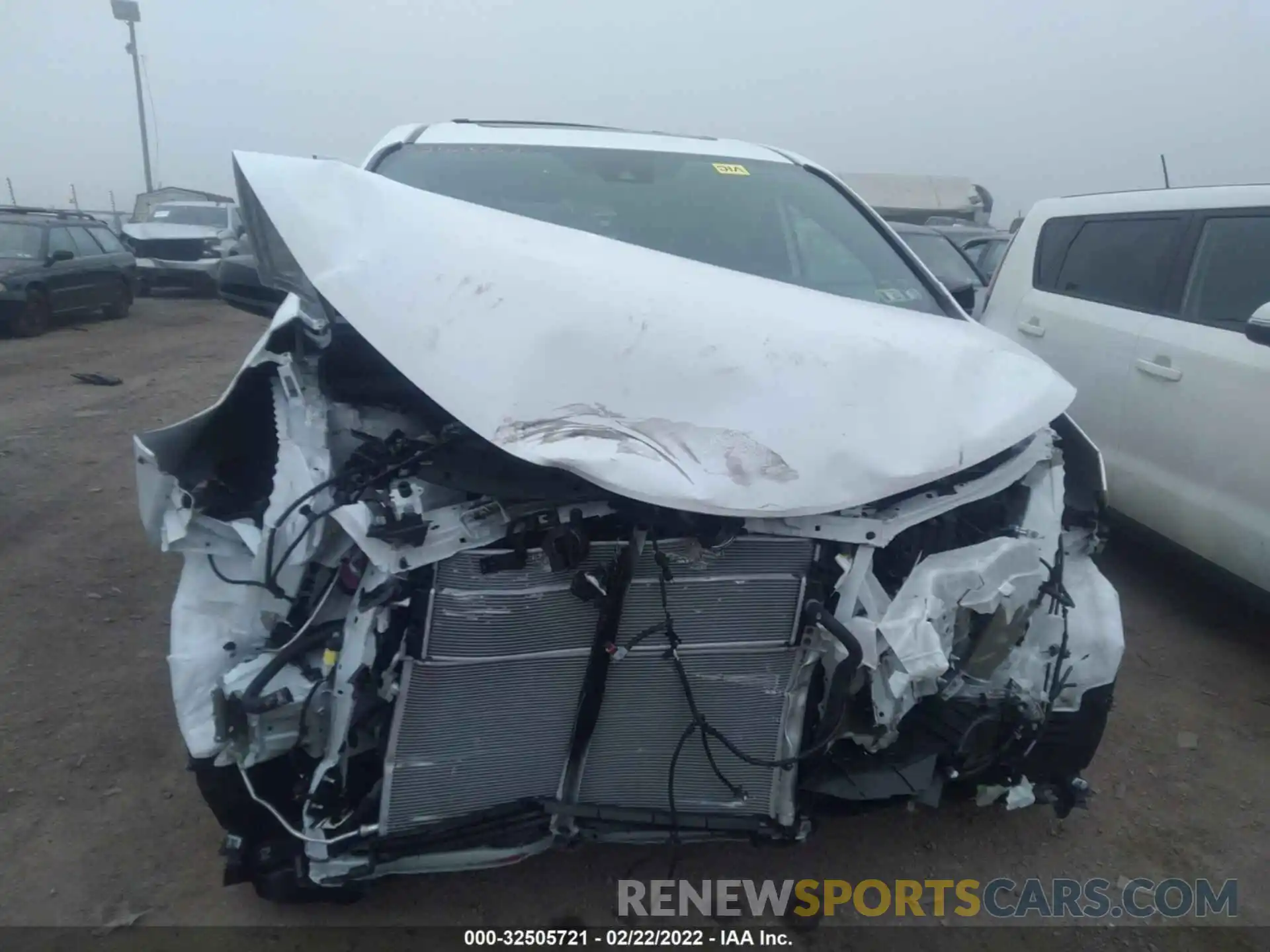 6 Photograph of a damaged car 5TDDSKFC7NS052402 TOYOTA SIENNA 2022