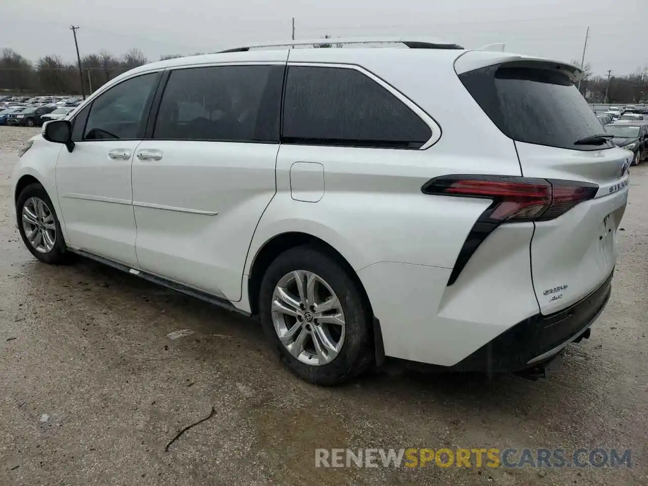 2 Photograph of a damaged car 5TDESKFC4NS061420 TOYOTA SIENNA 2022