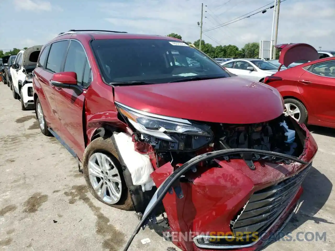 1 Photograph of a damaged car 5TDESKFC6NS055778 TOYOTA SIENNA 2022