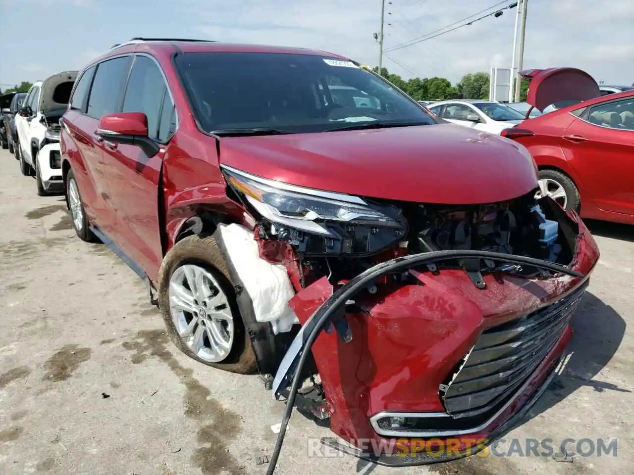 9 Photograph of a damaged car 5TDESKFC6NS055778 TOYOTA SIENNA 2022