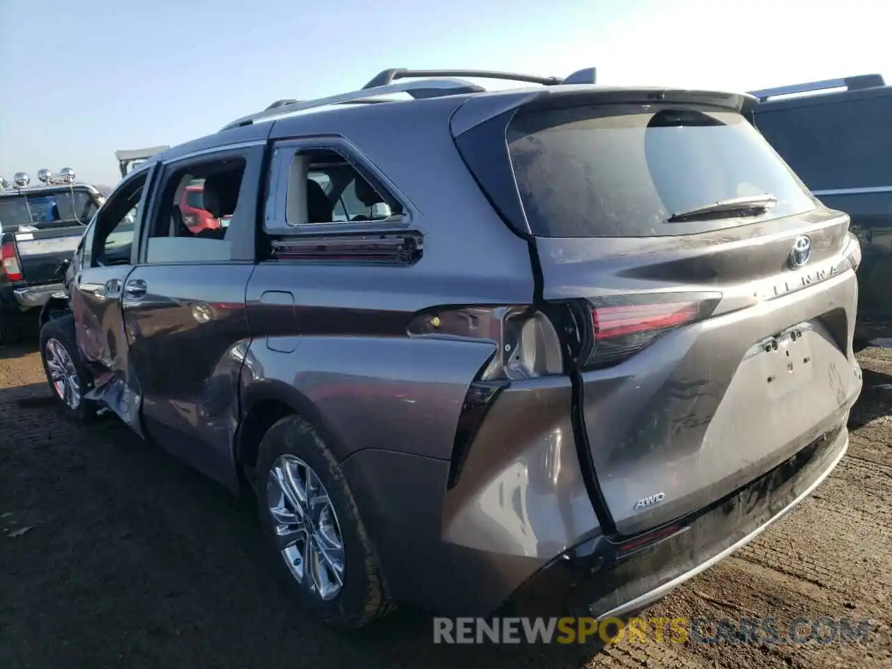 2 Photograph of a damaged car 5TDESKFCXNS057551 TOYOTA SIENNA 2022