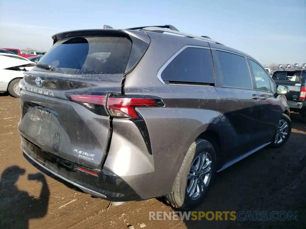 3 Photograph of a damaged car 5TDESKFCXNS057551 TOYOTA SIENNA 2022