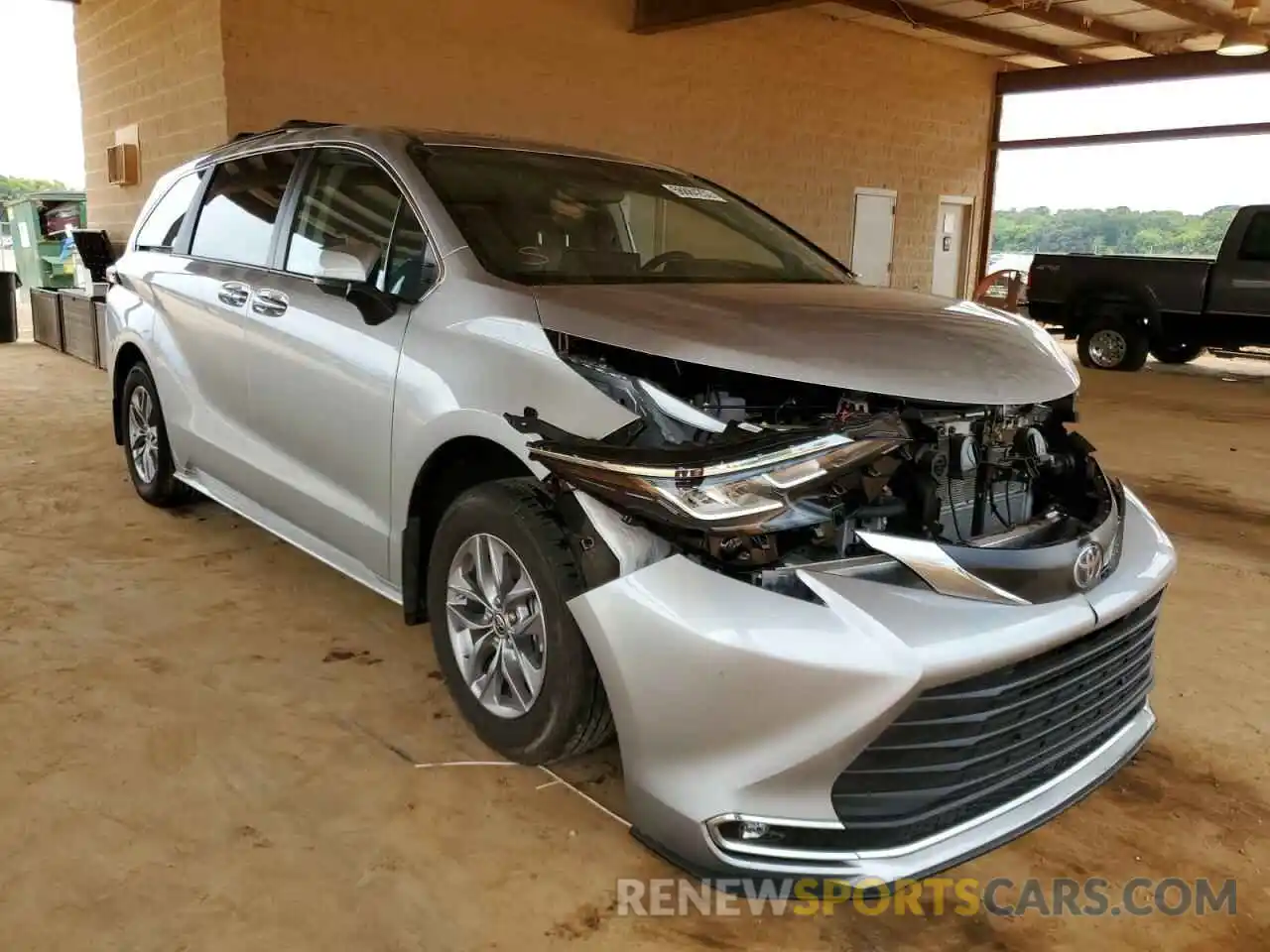 1 Photograph of a damaged car 5TDJRKEC0NS095771 TOYOTA SIENNA 2022