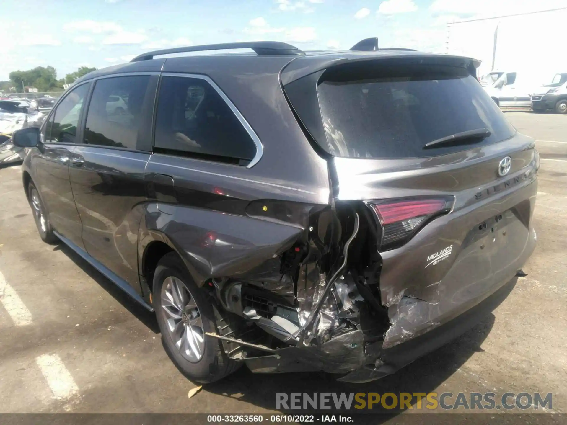 3 Фотография поврежденного автомобиля 5TDJRKEC0NS096497 TOYOTA SIENNA 2022