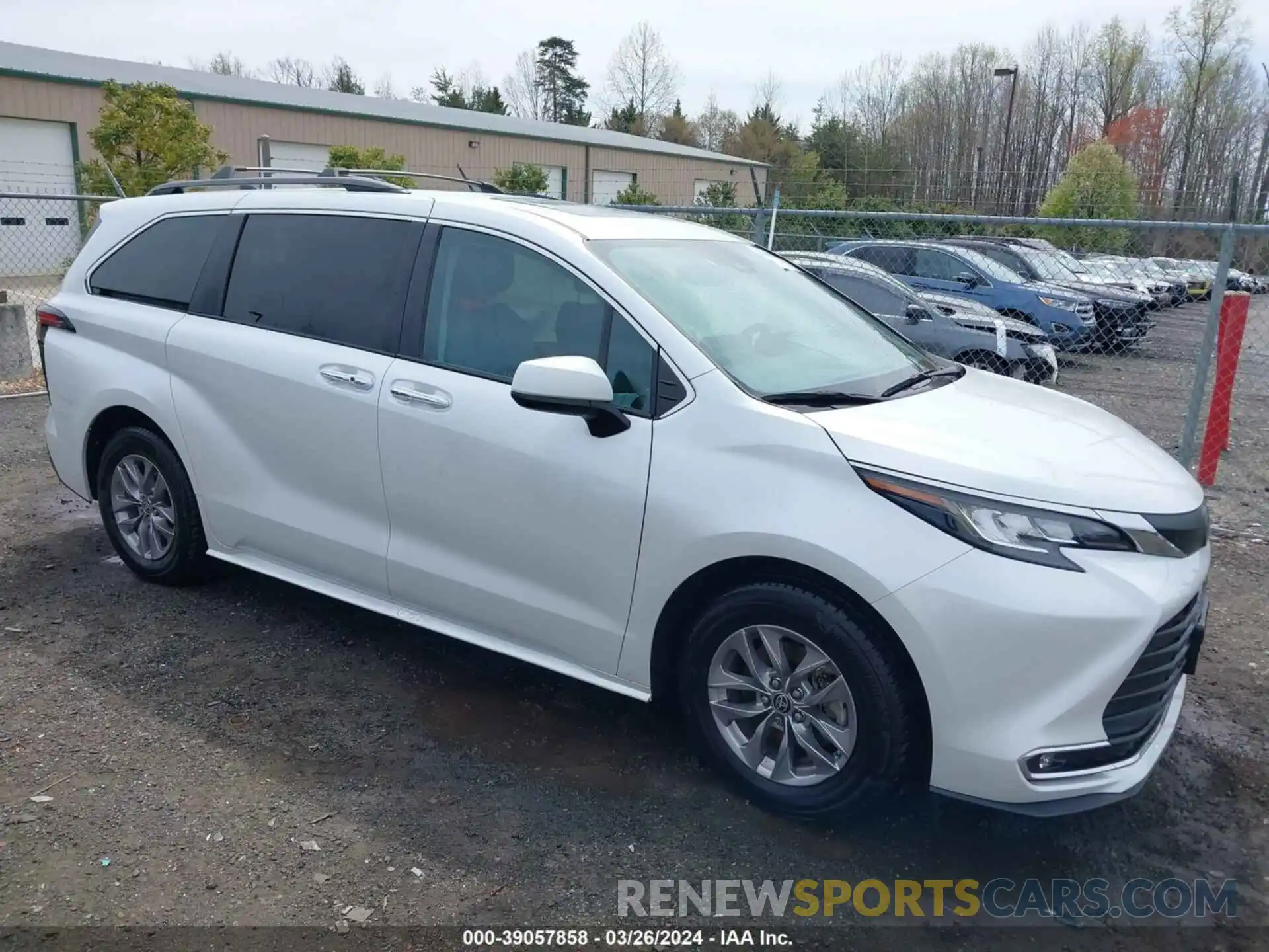 1 Photograph of a damaged car 5TDJRKEC2NS084870 TOYOTA SIENNA 2022