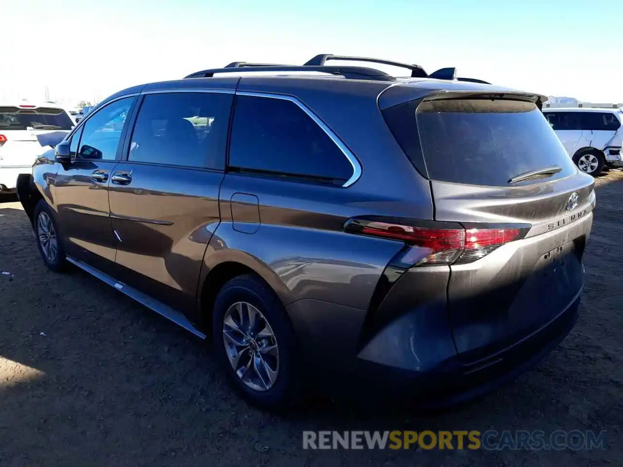 3 Photograph of a damaged car 5TDJRKEC2NS093083 TOYOTA SIENNA 2022