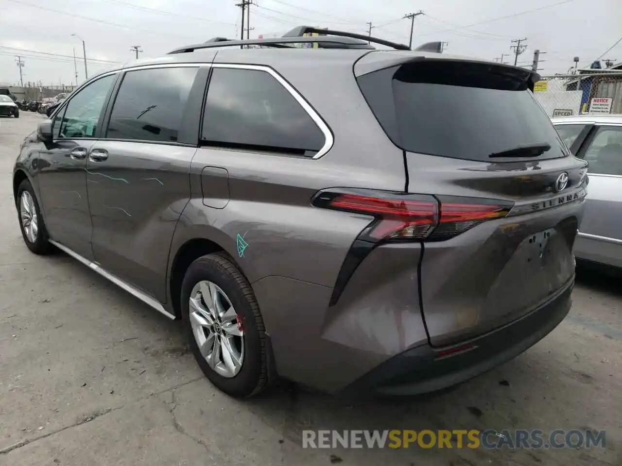 3 Photograph of a damaged car 5TDJRKEC2NS112781 TOYOTA SIENNA 2022