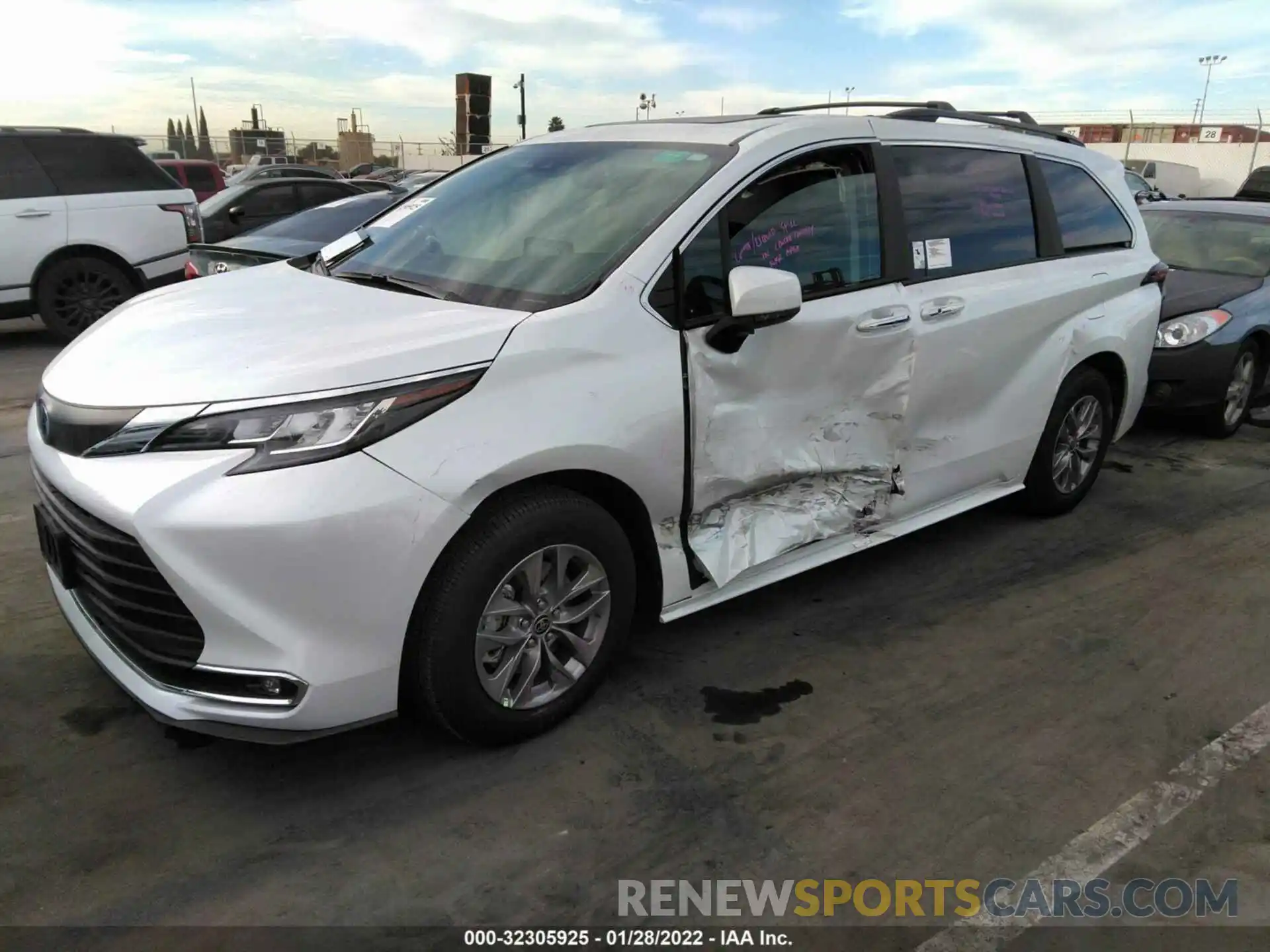 2 Фотография поврежденного автомобиля 5TDJRKEC3NS089513 TOYOTA SIENNA 2022