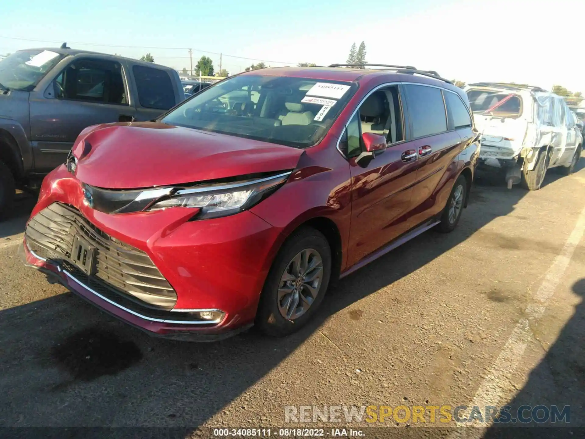 2 Photograph of a damaged car 5TDJRKEC6NS089778 TOYOTA SIENNA 2022