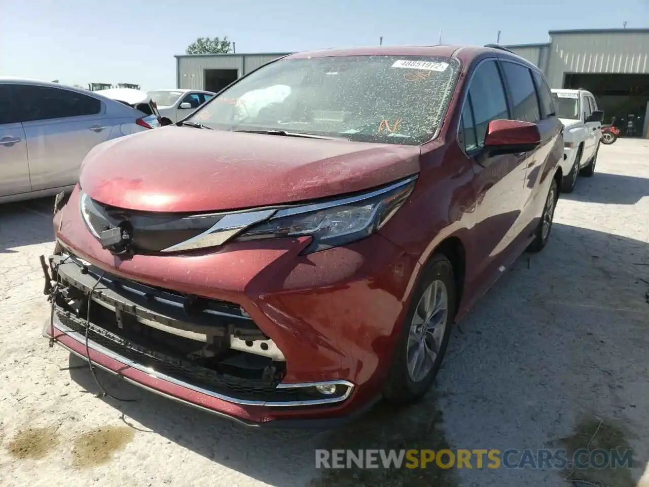 2 Photograph of a damaged car 5TDJRKEC7NS094925 TOYOTA SIENNA 2022