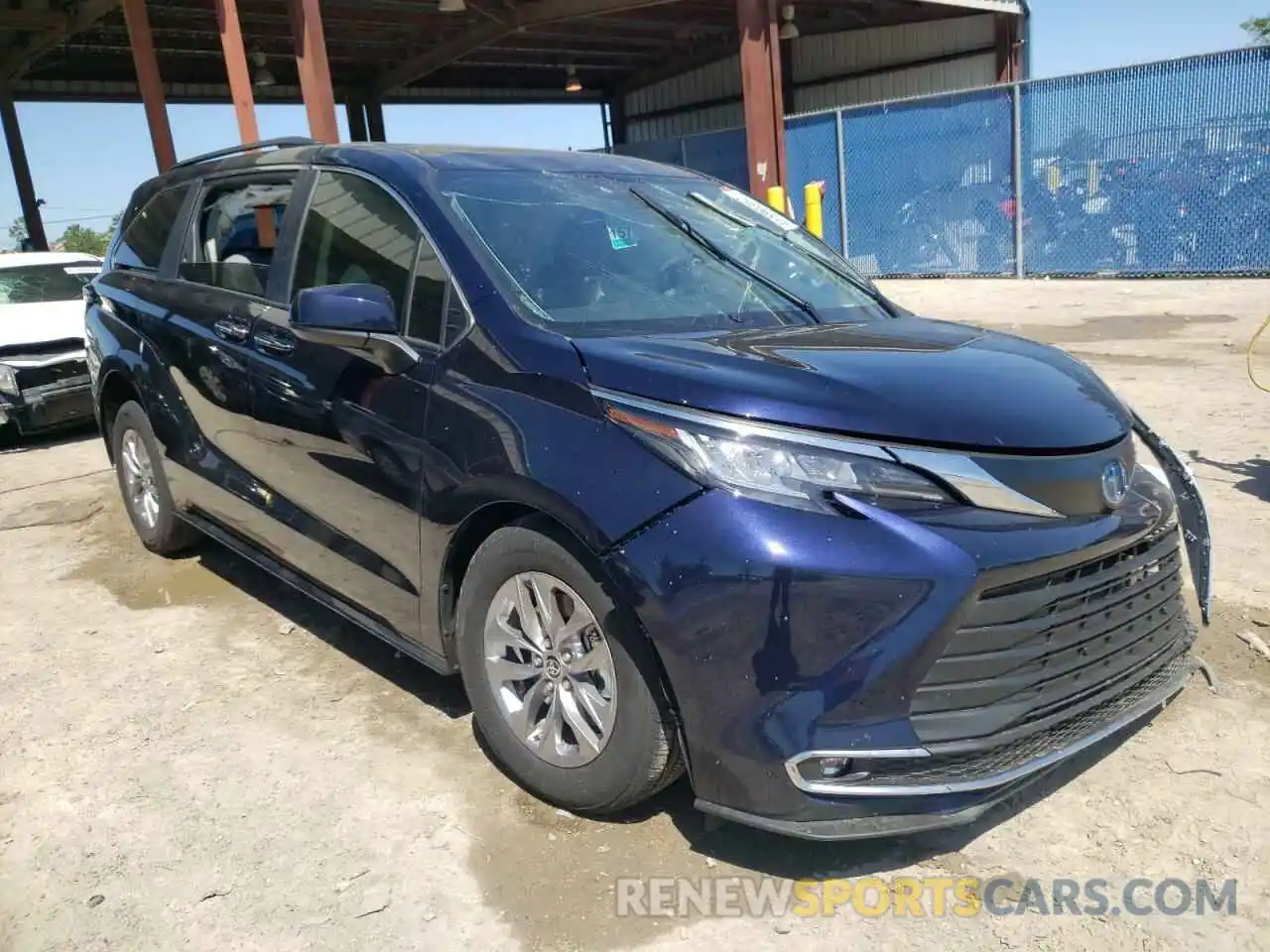 1 Photograph of a damaged car 5TDJRKEC7NS103591 TOYOTA SIENNA 2022